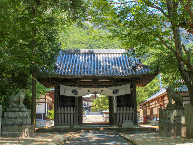 四国霊場第85番札所 五剣山観自在院 八栗寺